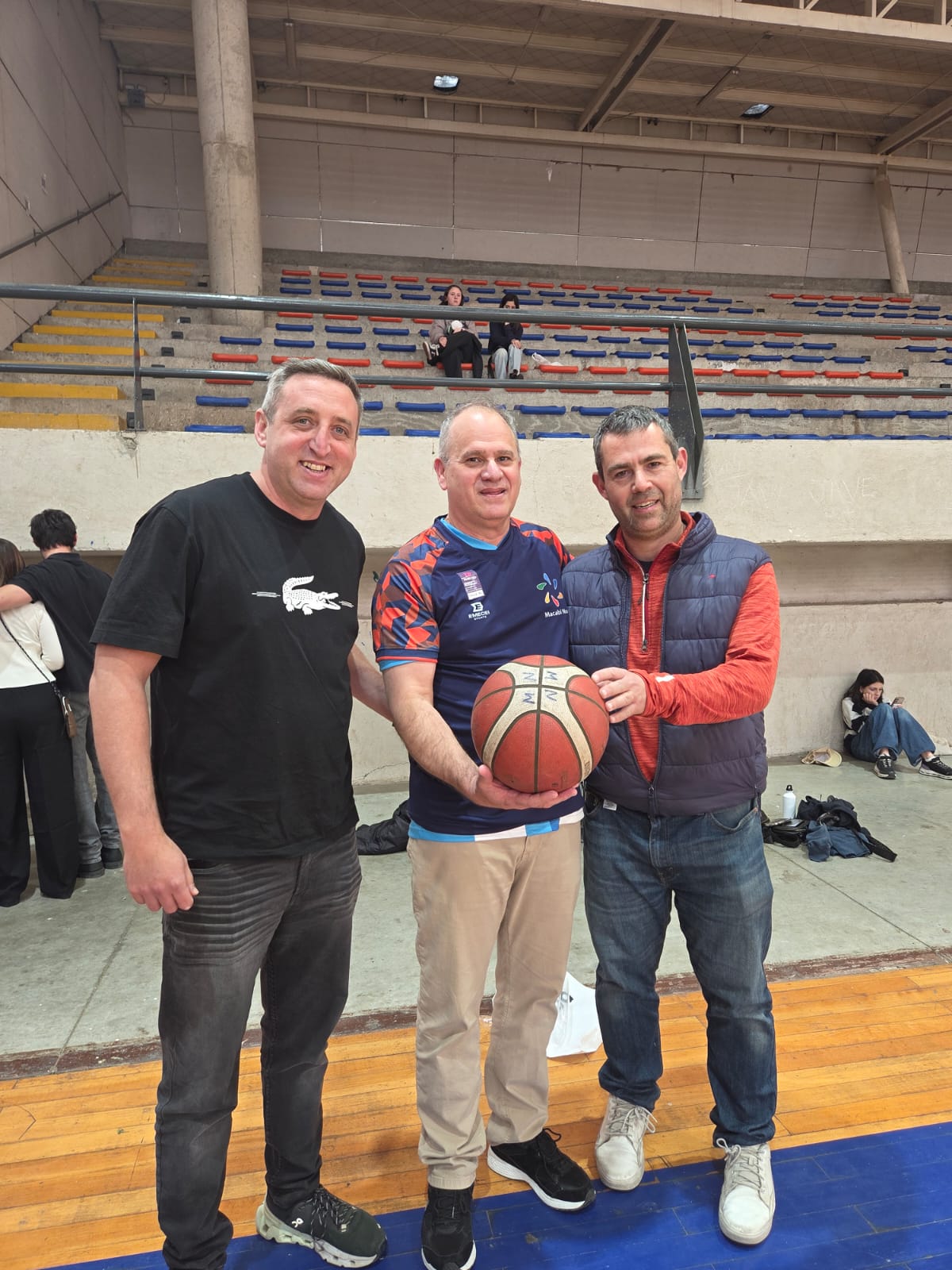 Visita del Embajador de Israel Eyal Sela a Macabi Noar